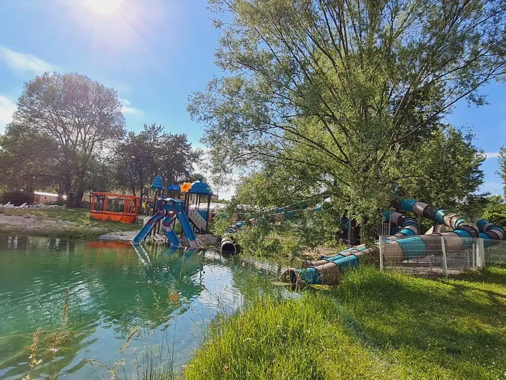 batch toboggans 03 camping vercors drome piscine chauffee lac diois